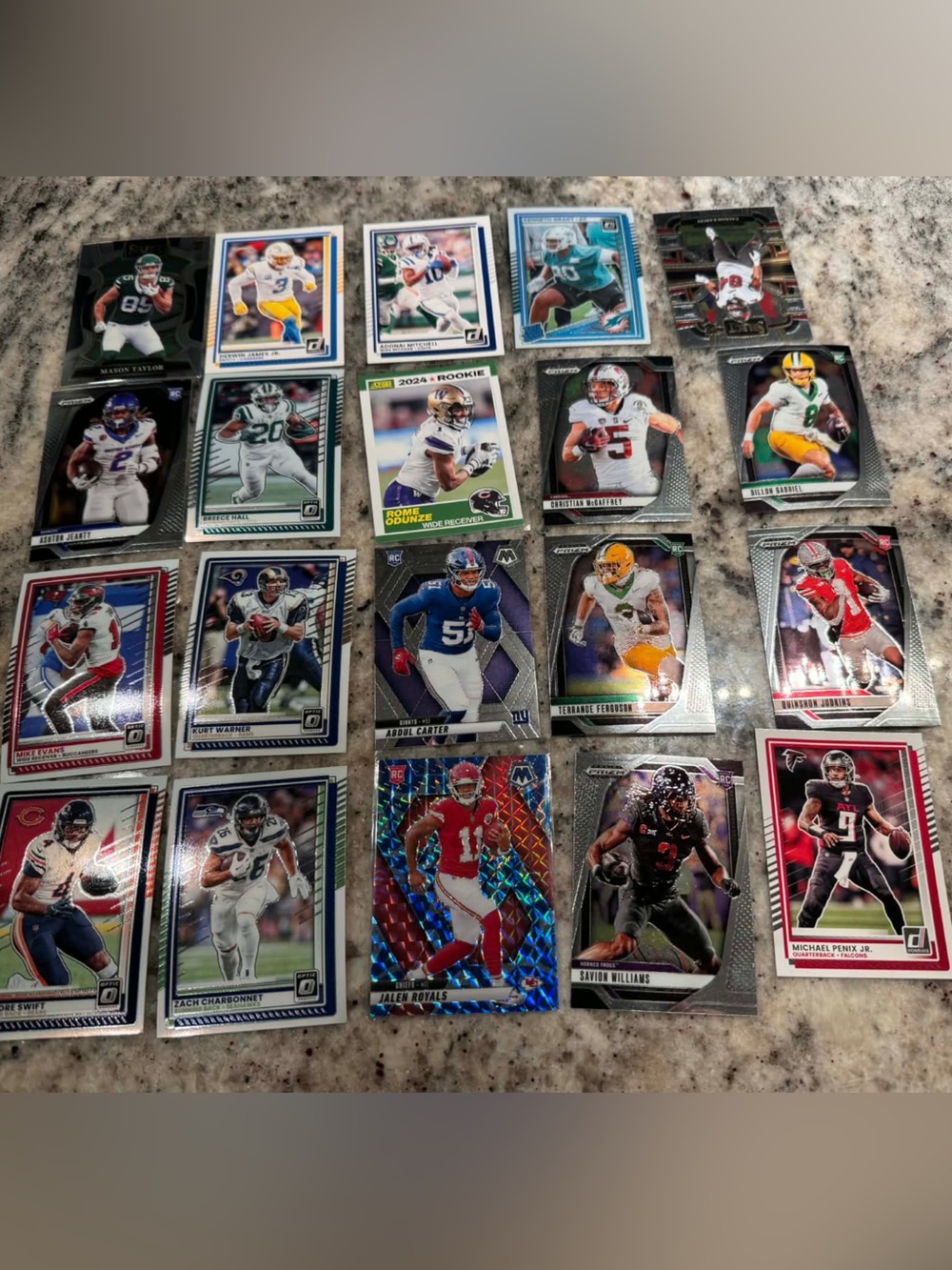 20pc NFL Trading Cards Set - Blue, Red, Black, White 20 football cards
FB3